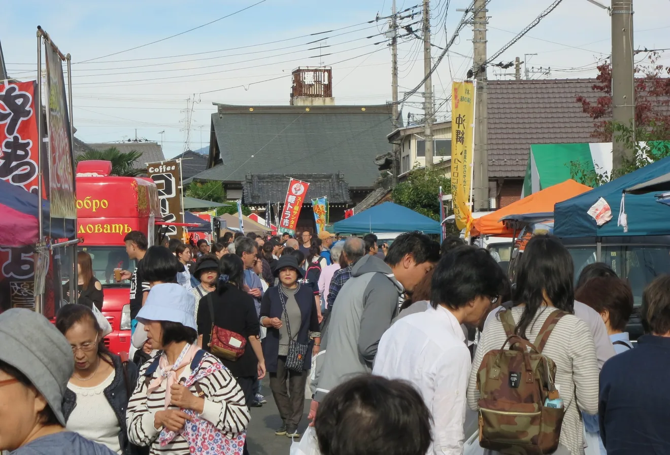 あしかが坂西軽トラ市の公式案内に掲載された画像