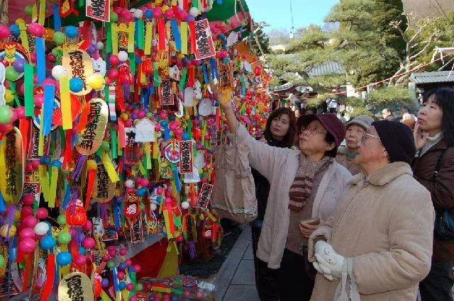 まゆ玉市の公式案内に掲載された写真