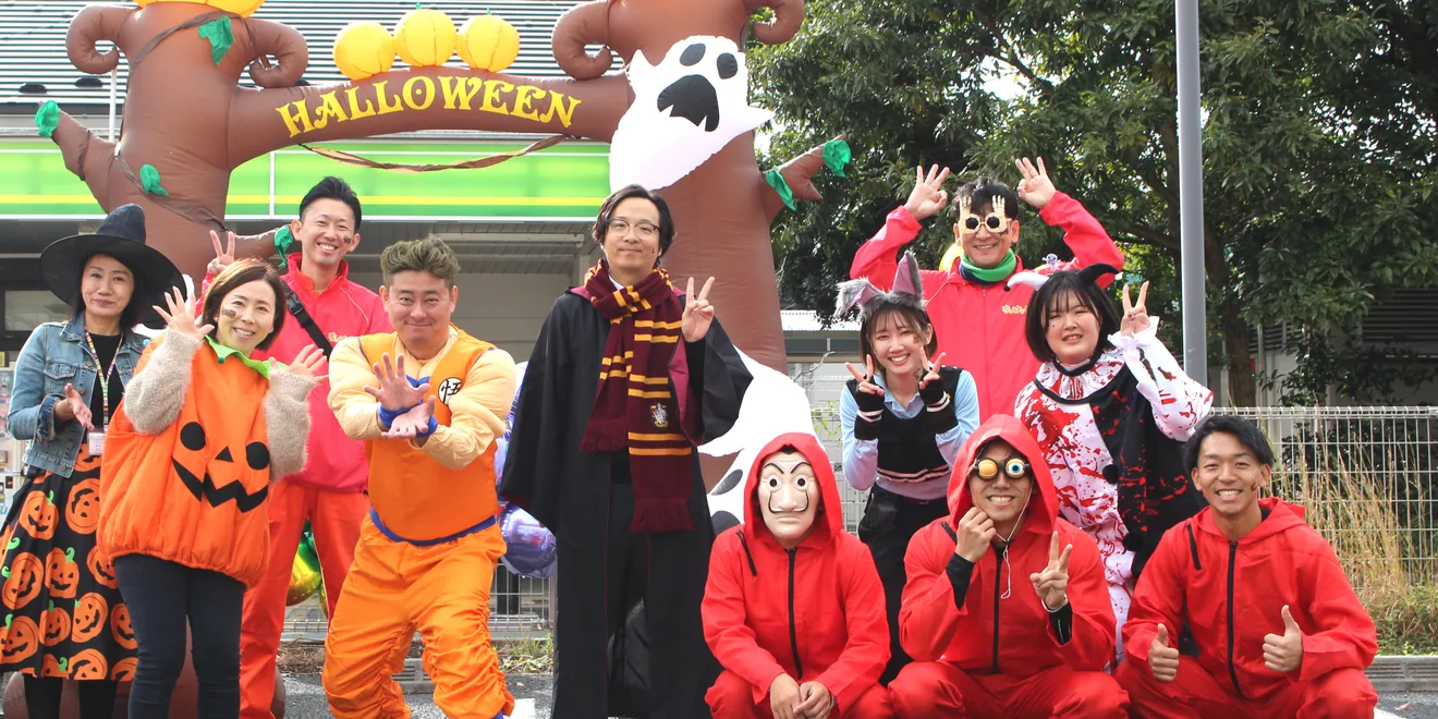 主催サイトでしもだてハロウィン2026の紹介に掲載された仮装の集合写真
