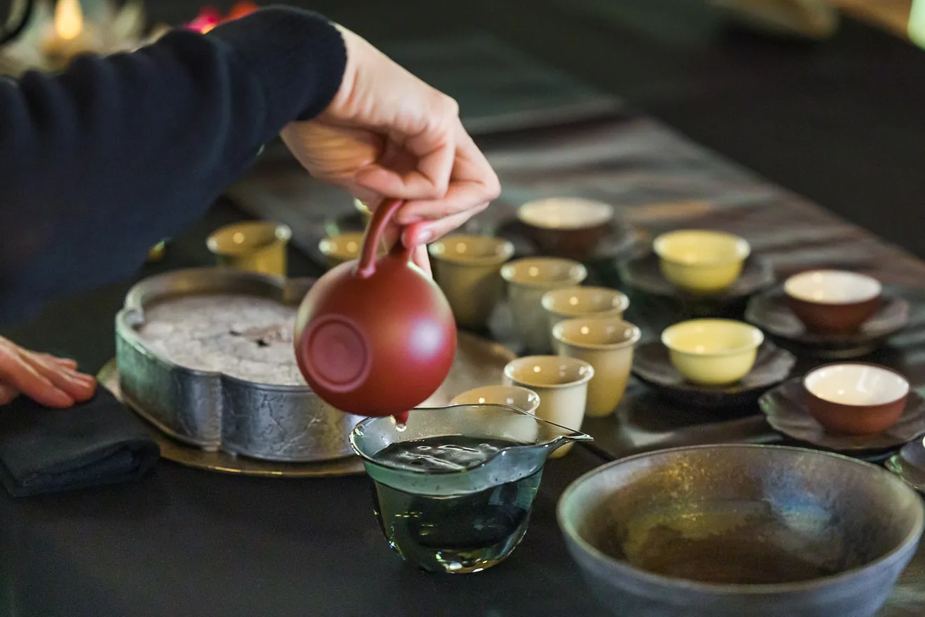 法多山大茶会の主催案内に掲載された茶席のイメージ写真