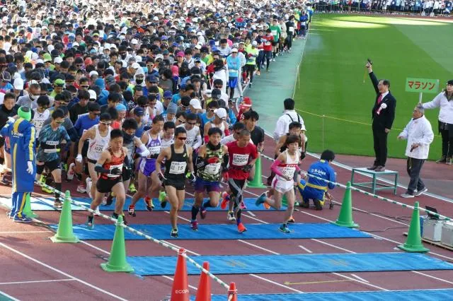 第38回袋井クラウンメロンマラソンの公式案内に掲載された写真