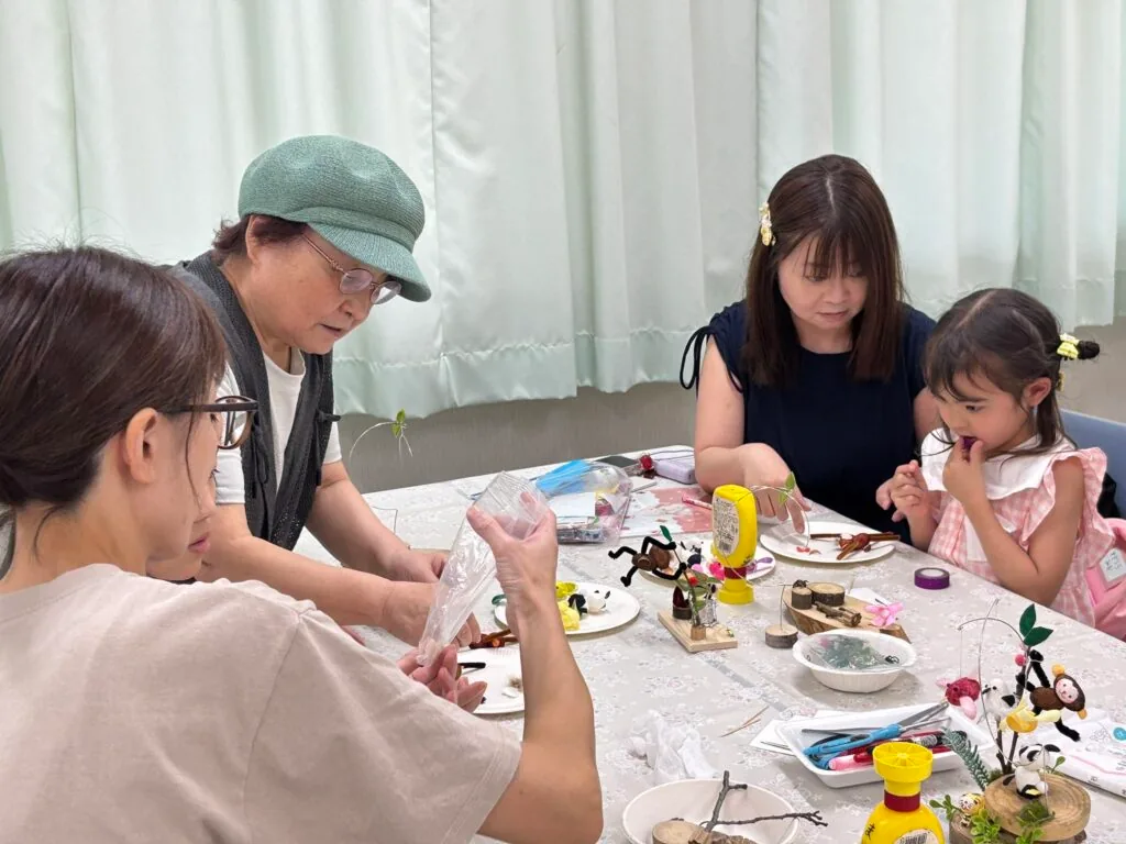 まゆ玉工作教室の参考写真(公園掲載の過去開催)