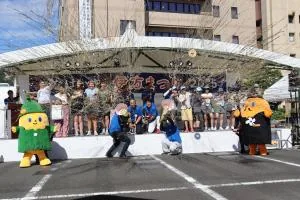 伊方町が掲載する、きなはいや伊方まつりのオープニングセレモニーの写真