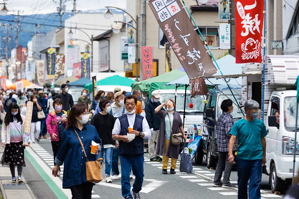 元祖しずくいし軽トラ市（11月01日）の公式案内に掲載された写真