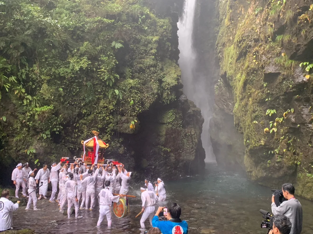 今回の観光協会紹介に使われる、轟秋祭りの過去開催参考写真