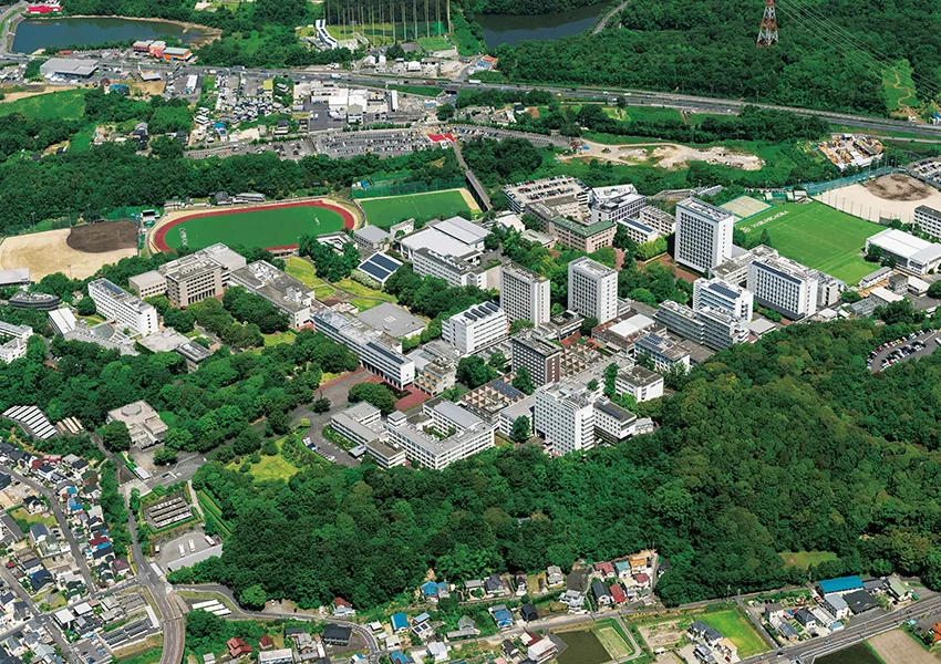 AI時代の教育学会・日本アクティブ・ラーニング学会合同大会の会場、中部大学春日井キャンパスの全景。