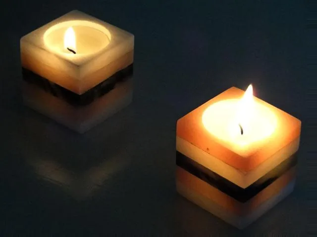 鉱物博物館が案内する石のキャンドルの作例