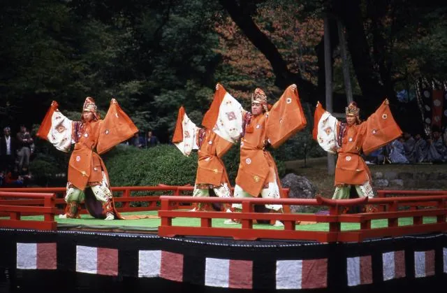 春日大社　文化の日萬葉雅楽会の公式案内に掲載された写真
