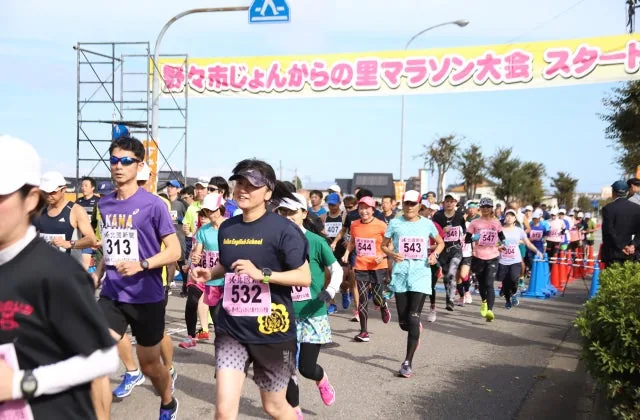 野々市じょんからの里マラソン大会の公式案内に掲載された写真