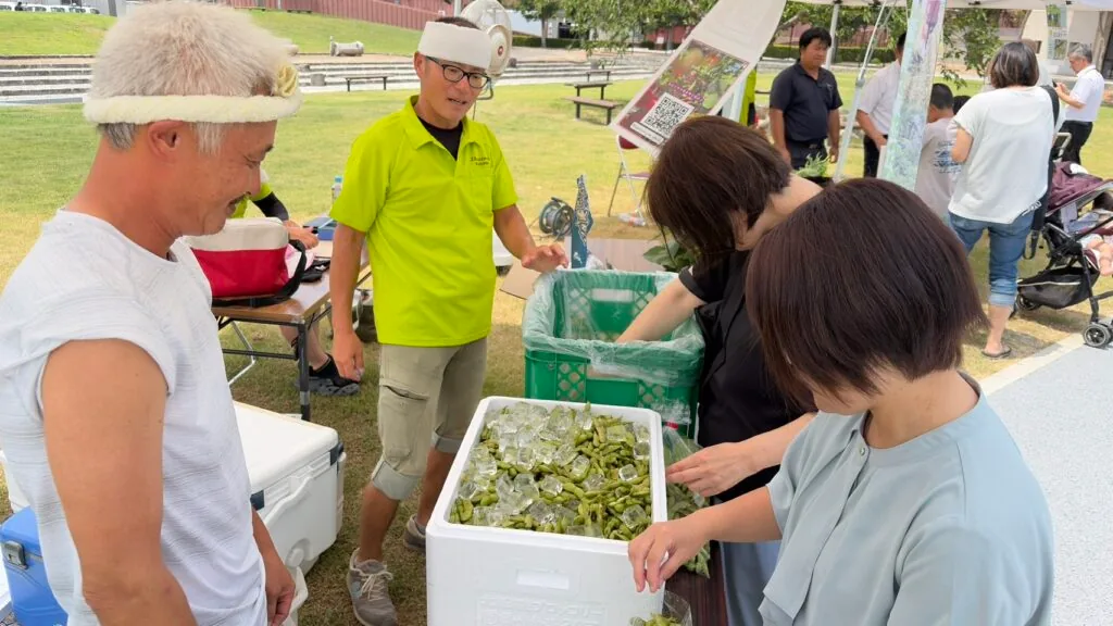 ひがしおうみ野菜マルシェの紹介写真(今回の公式案内に掲載)
