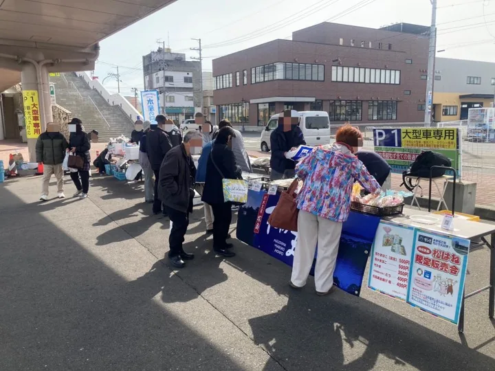 塩釜水産物直売会の開催風景の参考写真
