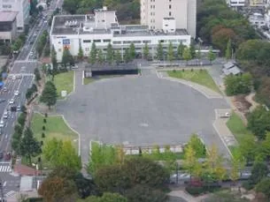 高崎クリスマスマルシェ会場のもてなし広場の全景参考写真