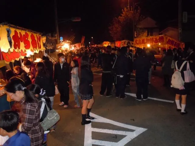鬼子母神祭の公式案内に掲載された写真