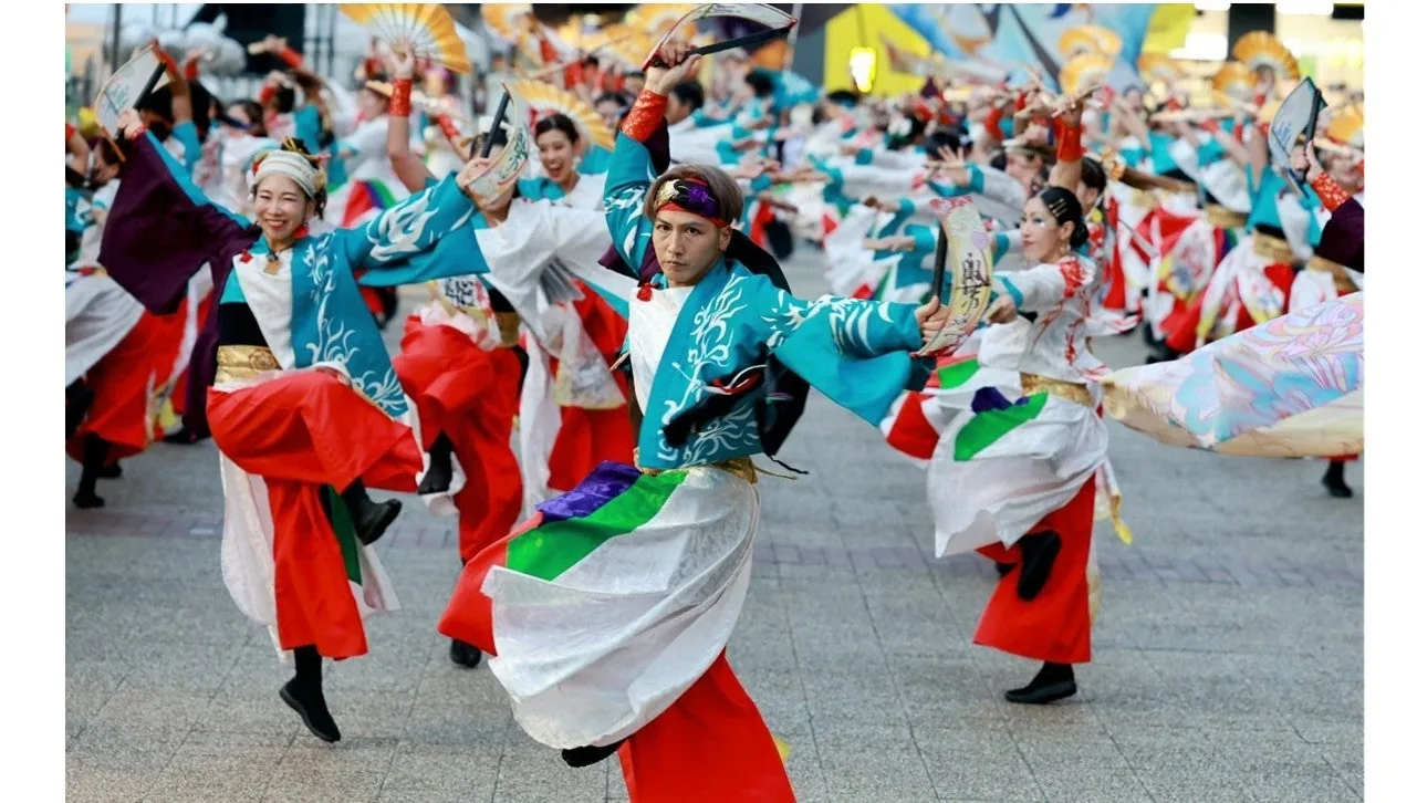 ふくろ祭り「踊りの祭典」・東京よさこいの公式案内に掲載された写真