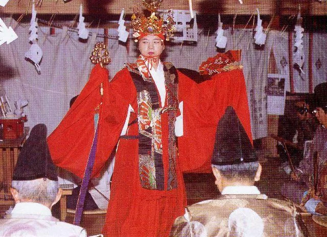 保呂羽山の霜月神楽の公式案内に掲載された写真