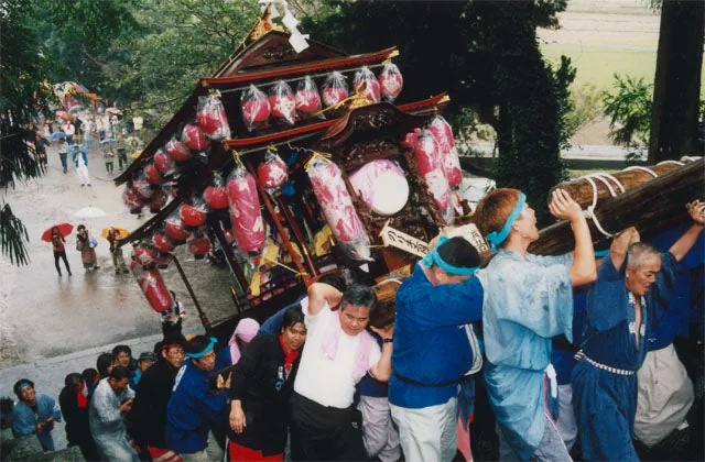 川田八幡神社祭りの公式案内に掲載された写真